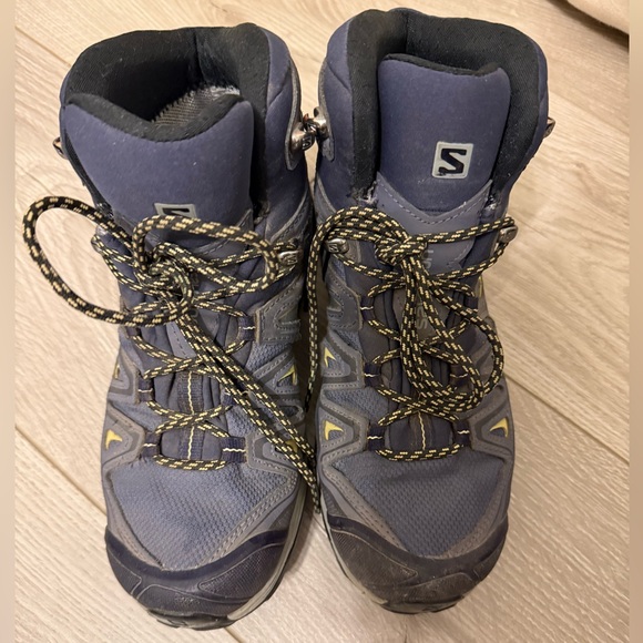 Salomon Shoes - Salomon X Ultra 3 Mid GTX hiking boot size 7